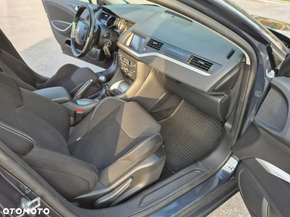 Citroën C5 2.0 HDi Dynamique Equilibre Navi - 15