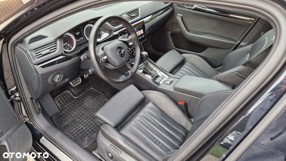 Skoda Superb 2.0 TSI 4x4 L&K DSG - 9