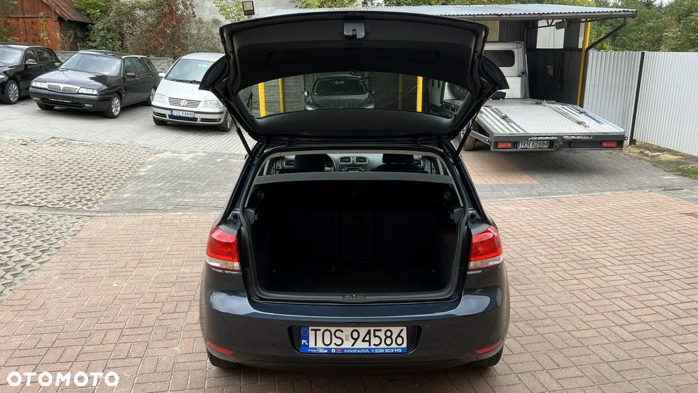 Volkswagen Golf 1.6 Comfortline - 30