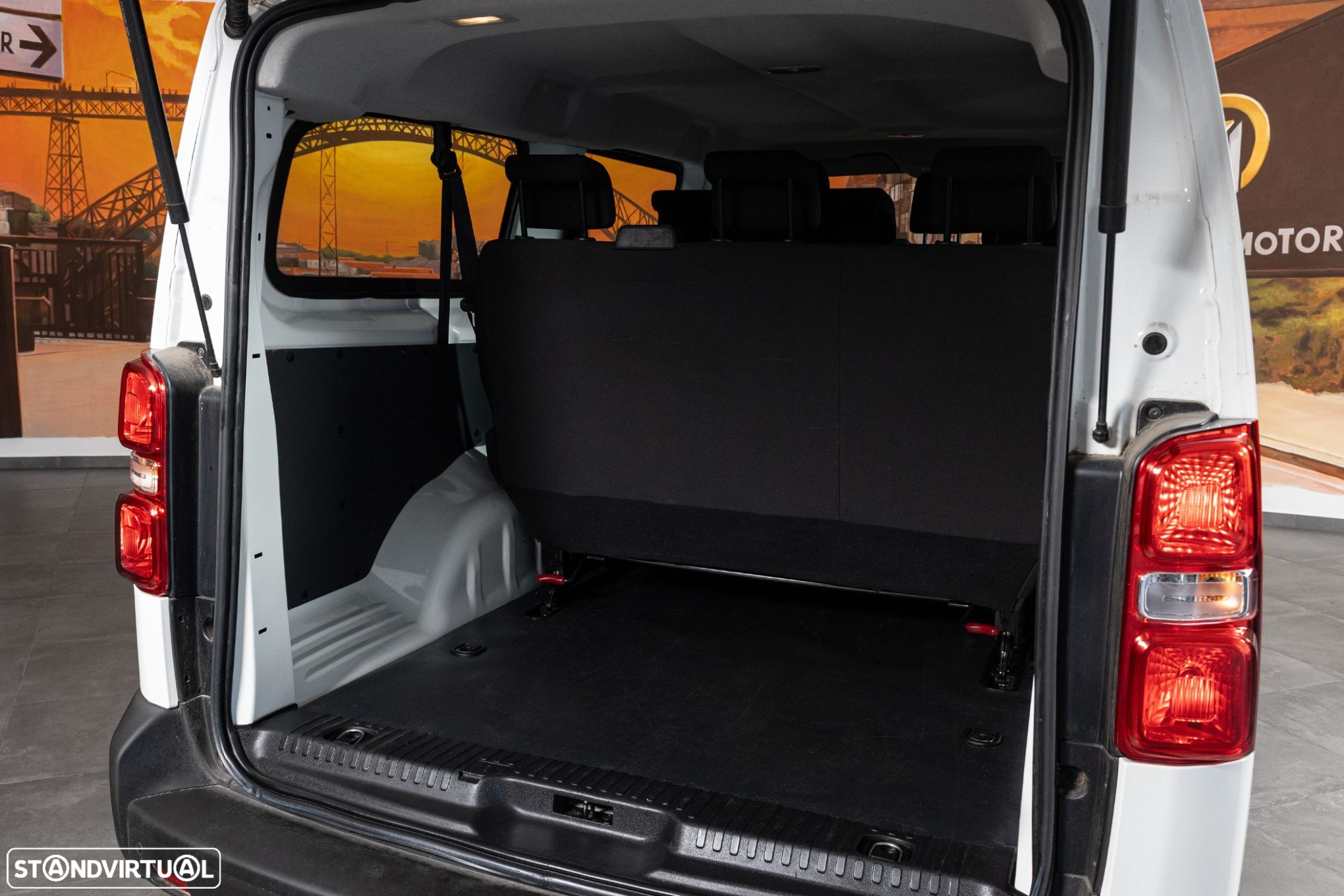 Peugeot Traveller 1.5 BlueHDi L3H1 Business Long - 21