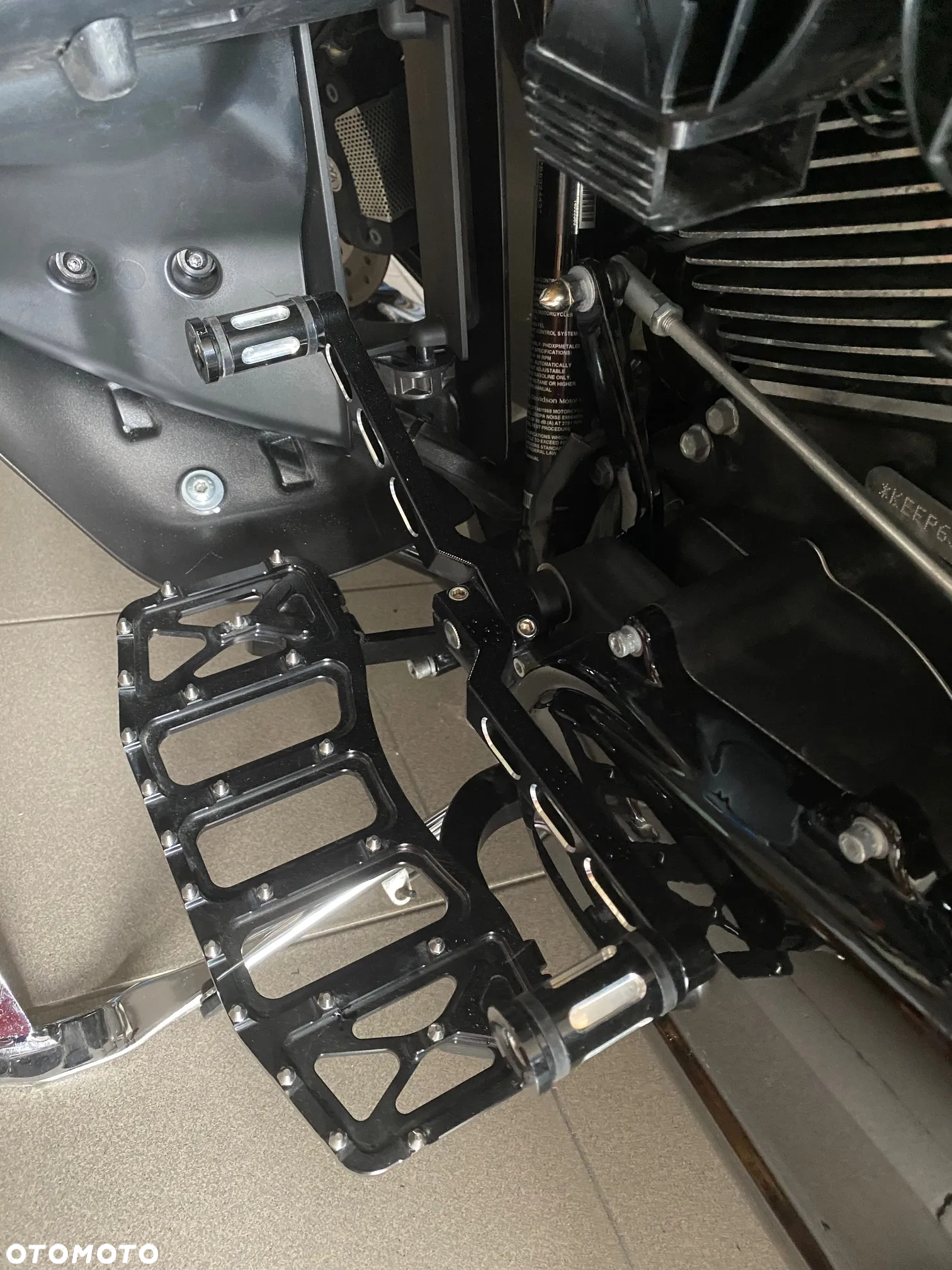 Harley-Davidson FLH Electra Glide - 5