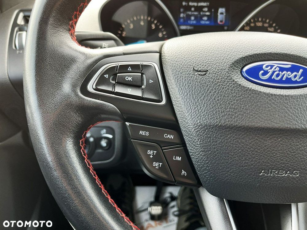 Ford Kuga 1.5 EcoBoost 2x4 ST-Line - 12