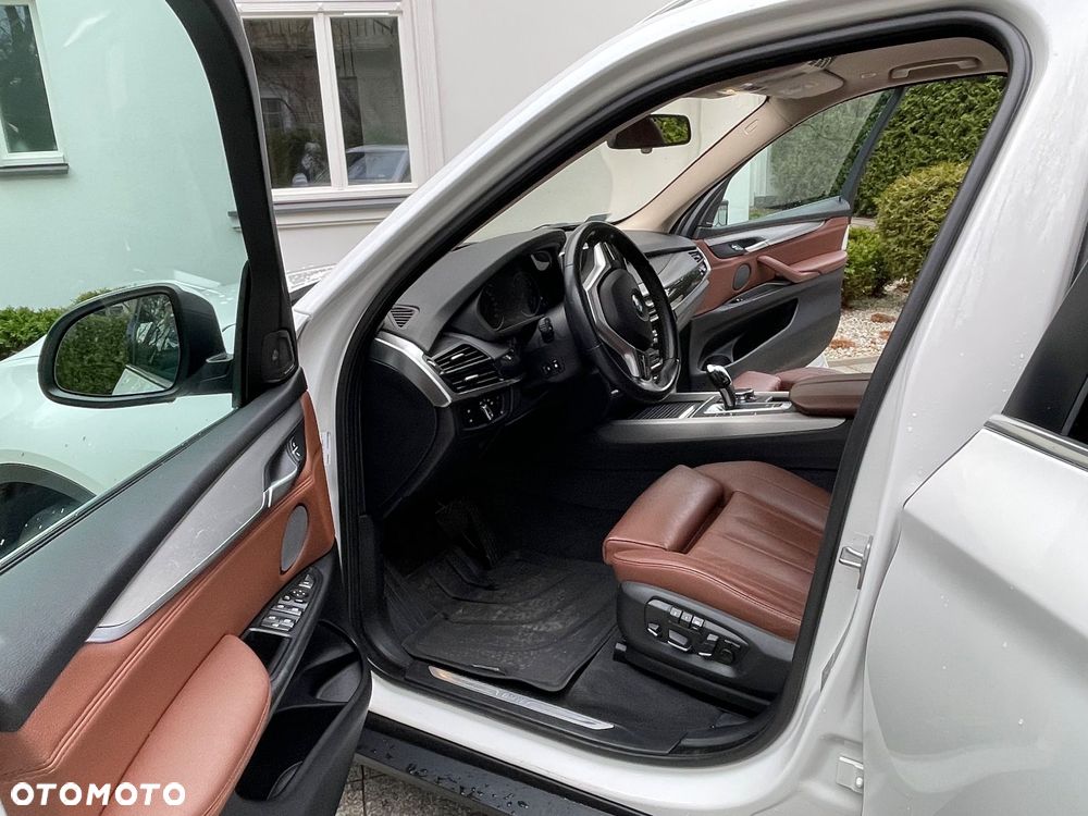 BMW X5 xDrive25d - 23