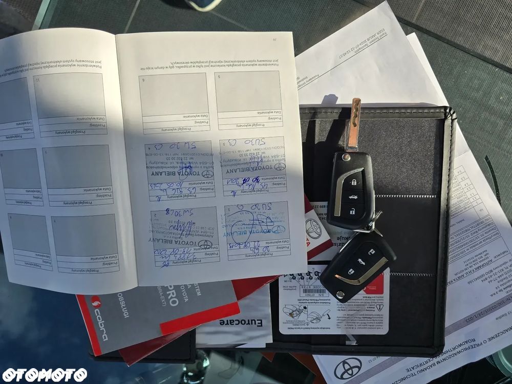 Toyota Avensis 2.0 D-4D Premium - 24