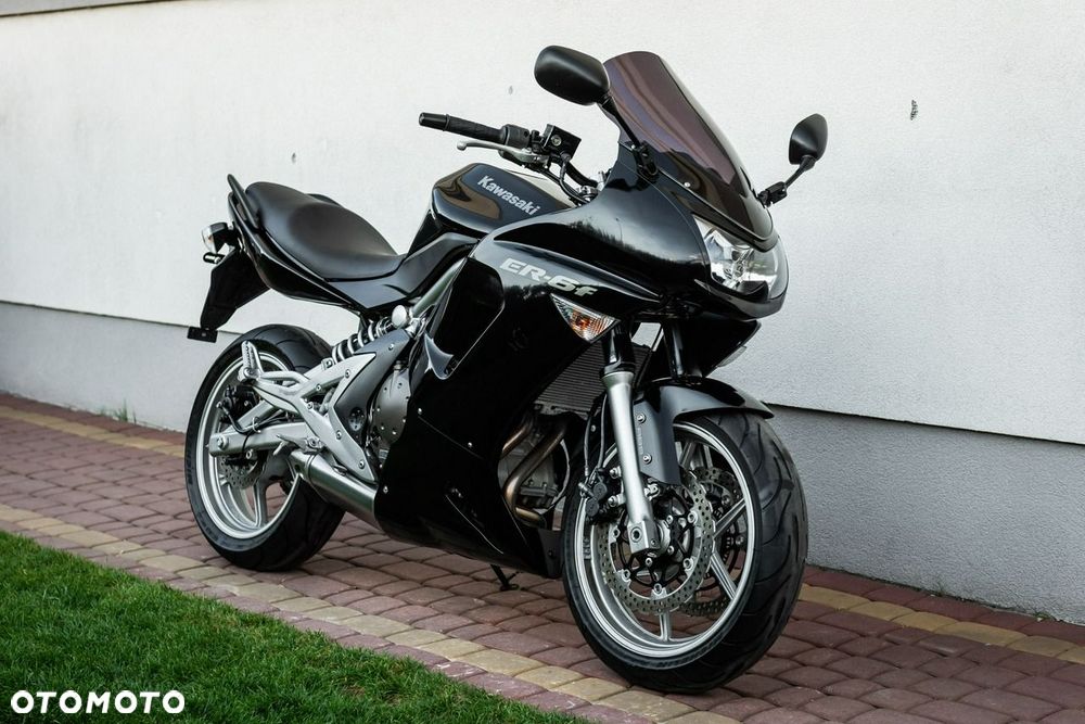Kawasaki ER - 1