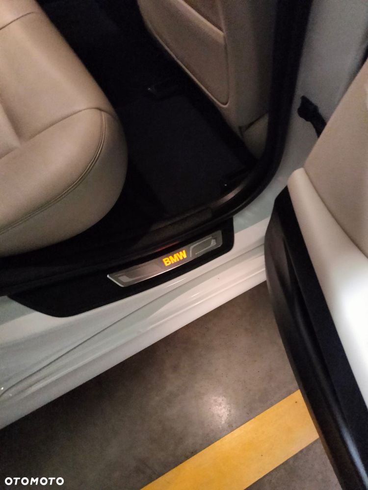 BMW Seria 5 520d xDrive - 40