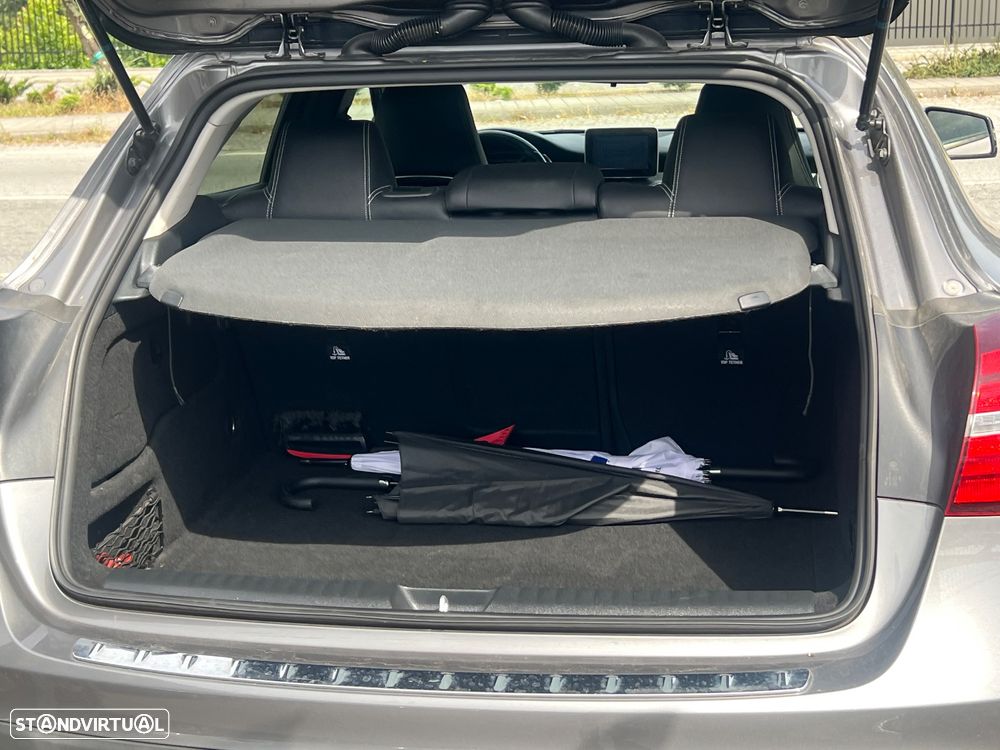Mercedes-Benz GLA 200 d Activity Edition - 5