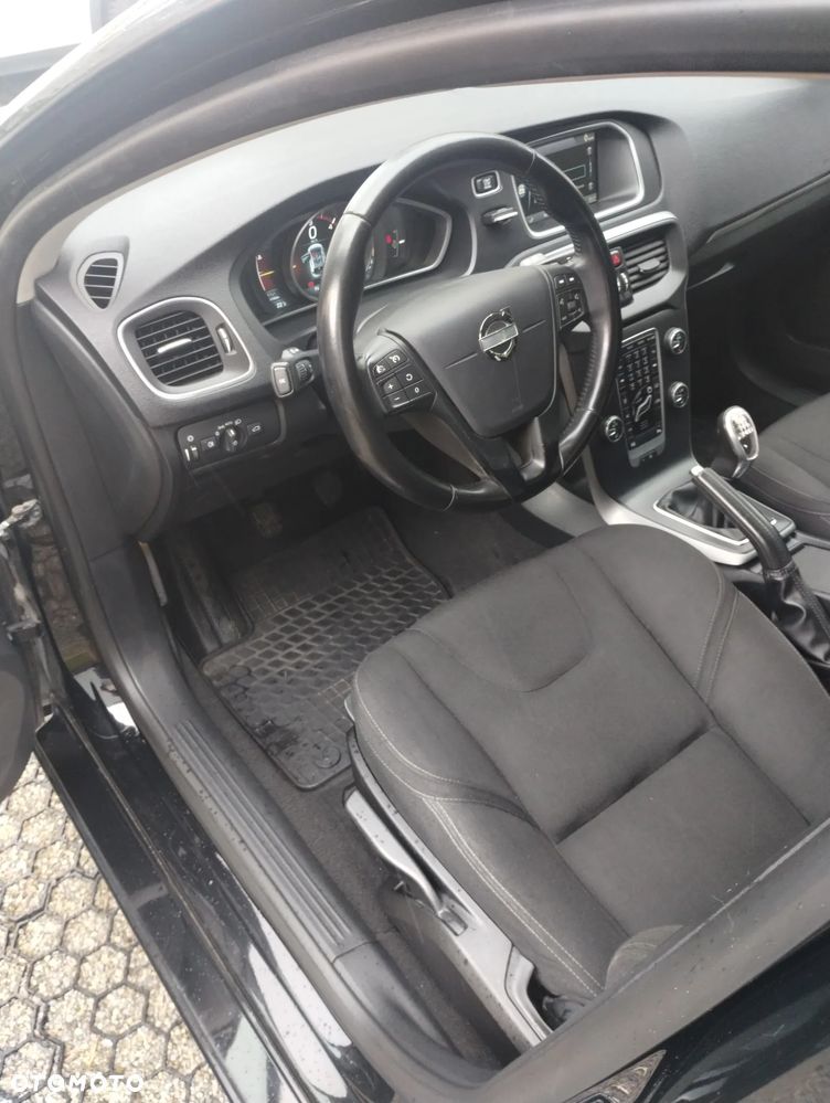 Volvo V40 D3 R-Design Momentum - 13