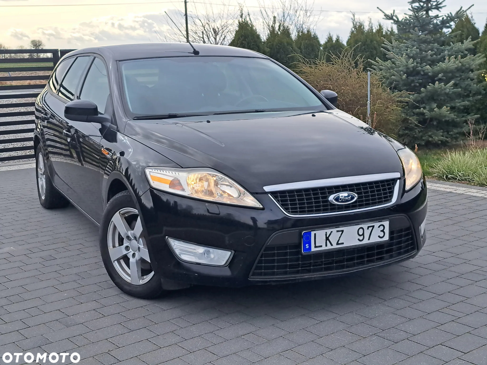 Ford Mondeo 2.0 Ambiente - 2