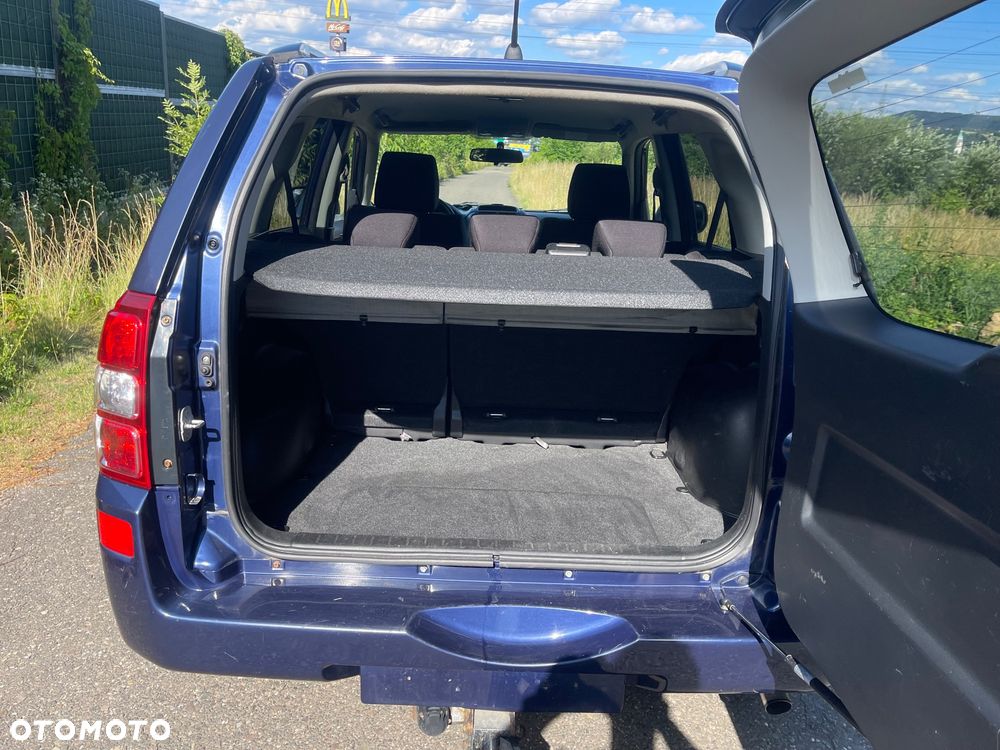Suzuki Grand Vitara 1.9 DDiS Premium - 17