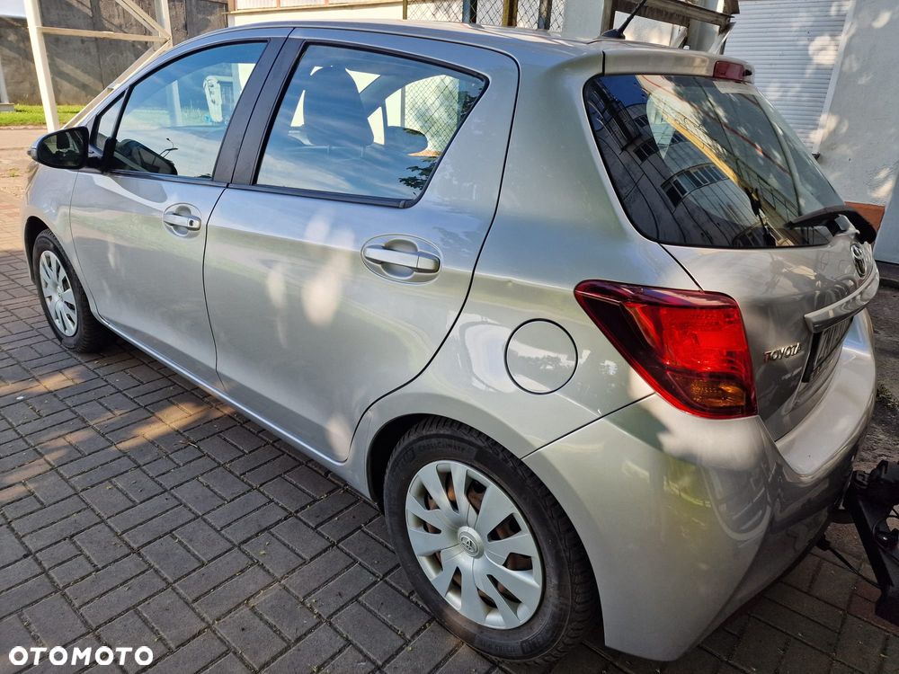 Toyota Yaris - 3