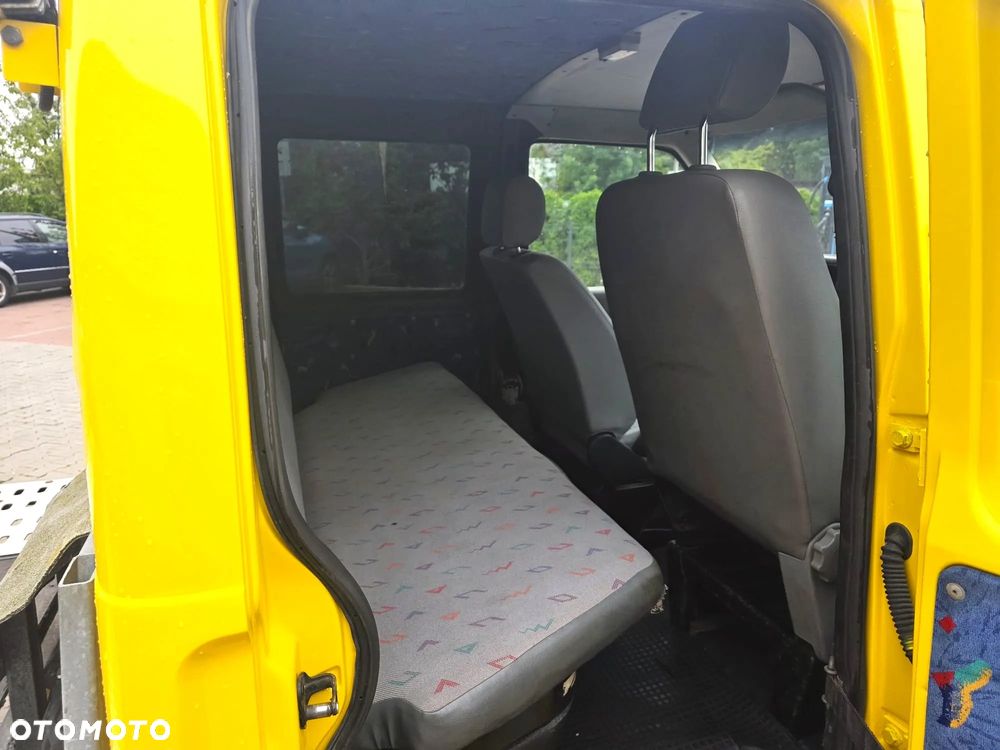 Volkswagen Transporter - 8