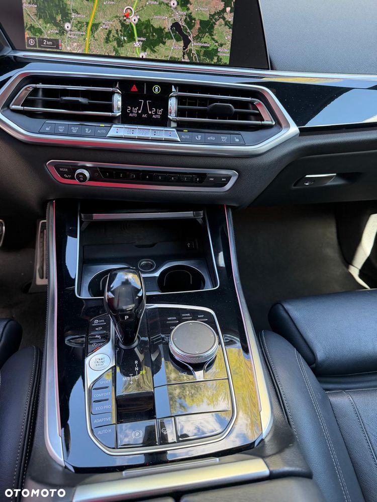 BMW X5 xDrive40i - 27