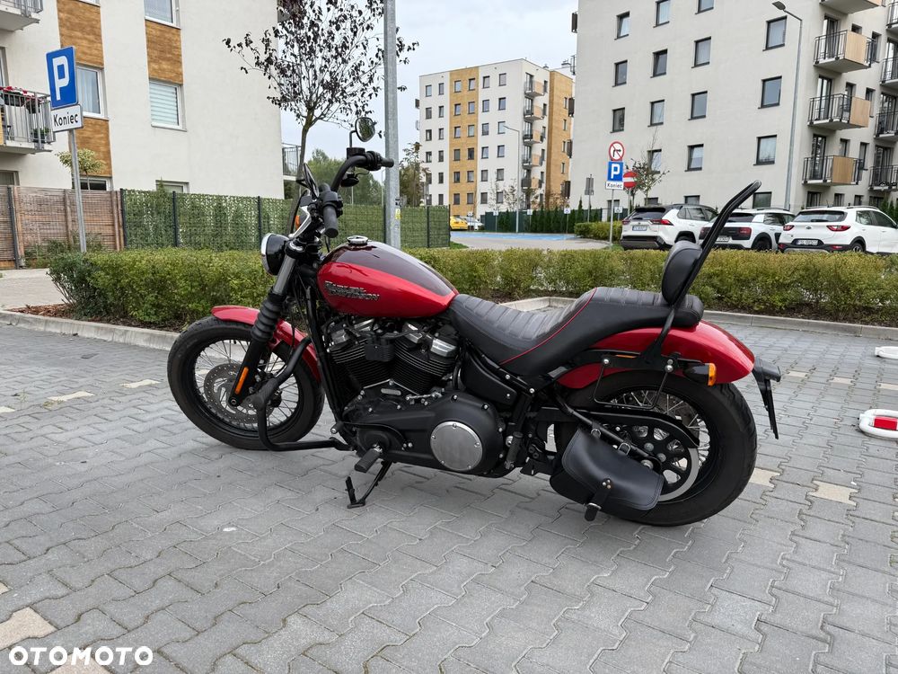 Harley-Davidson Softail Street Bob - 2