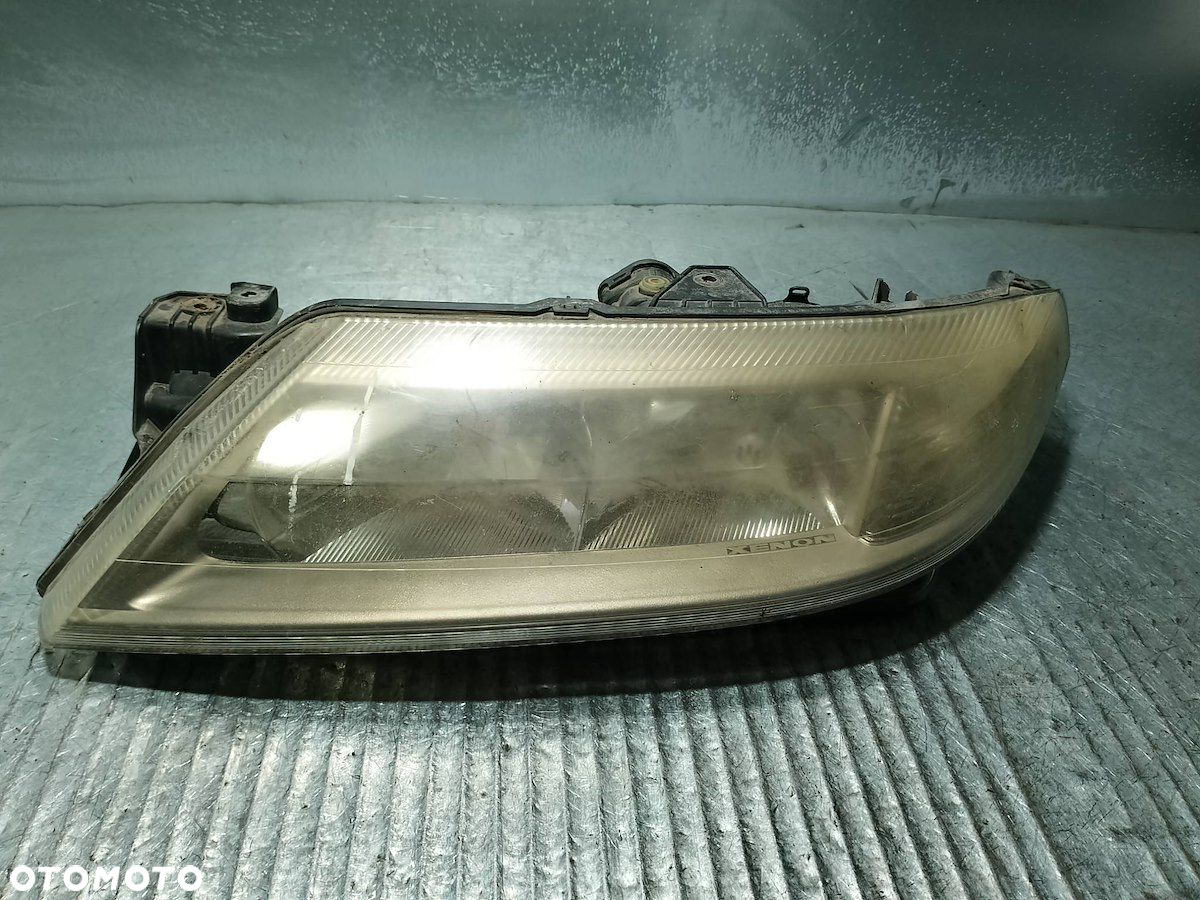 LAMPA PRZÓD LEWA XENON RENAULT LAGUNA II 8200163323   89006908 - 9