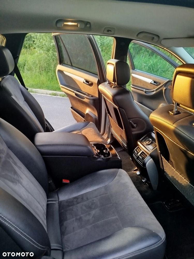 Mercedes-Benz Klasa R 320 CDI 4-Matic - 27