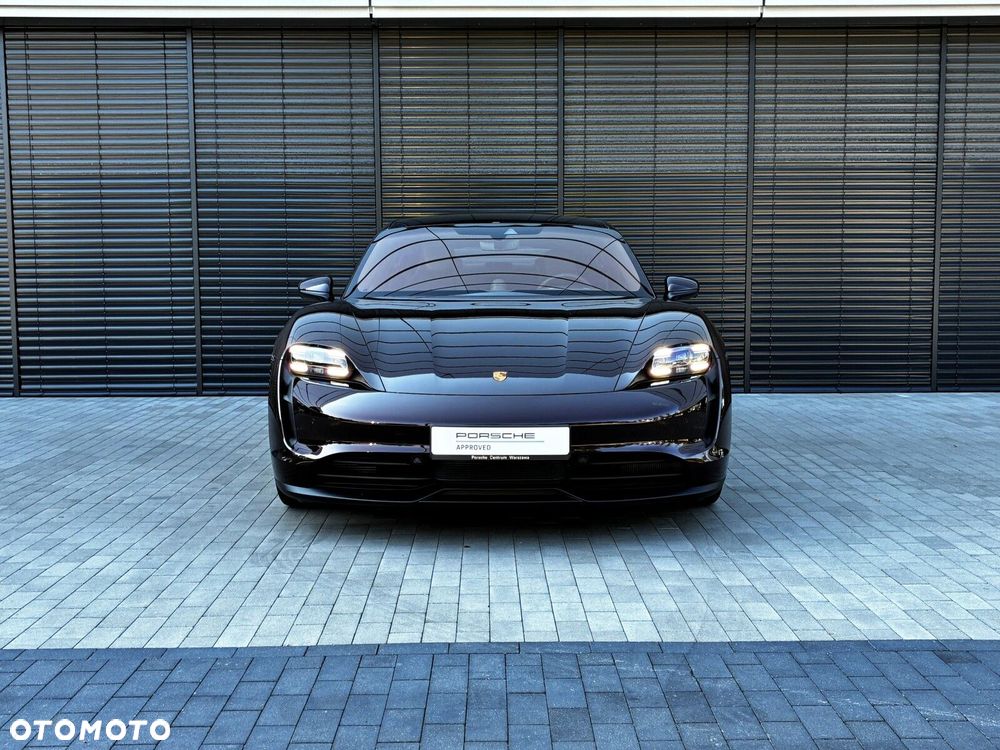 Porsche Taycan - 9