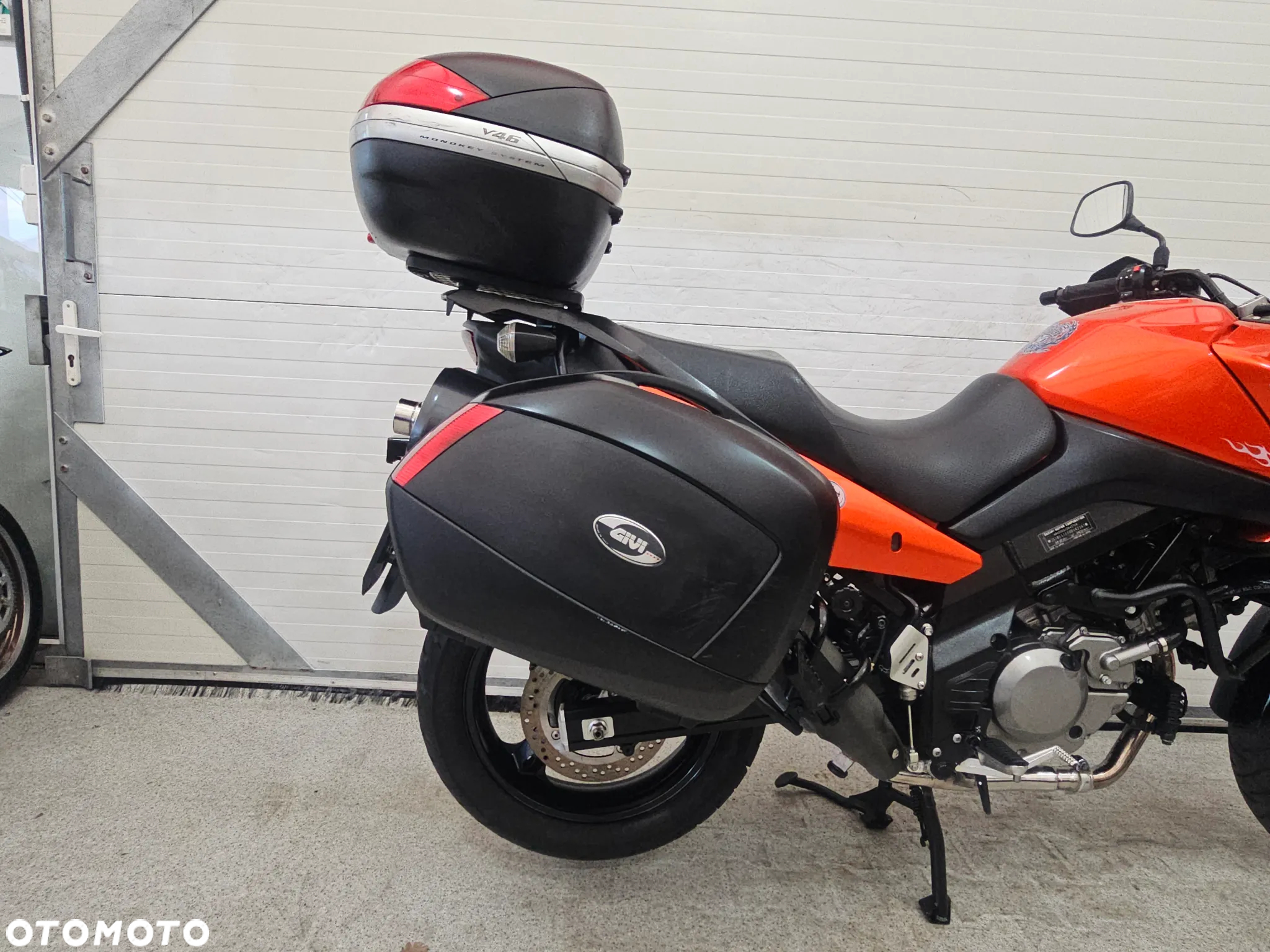 Suzuki DL - 21