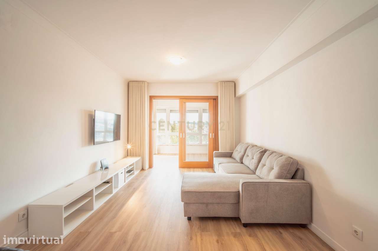 Apartamento T1 + Escritório totalmente remodelado - Grande imagem: 2/32