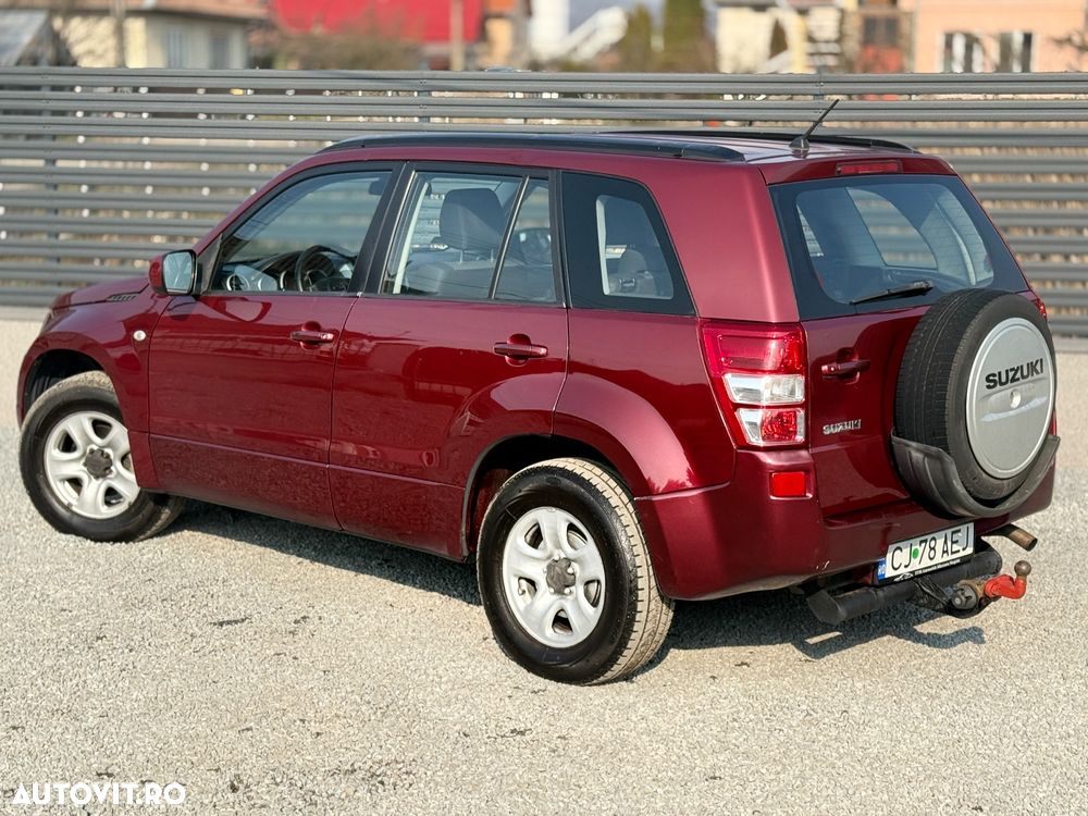 Suzuki Grand Vitara 1.9 DDiS Comfort DPF - 4