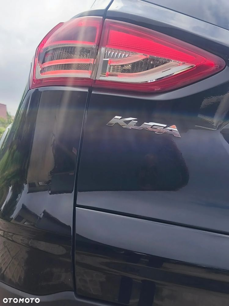 Ford Kuga 2.0 TDCi 4x4 Titanium - 21