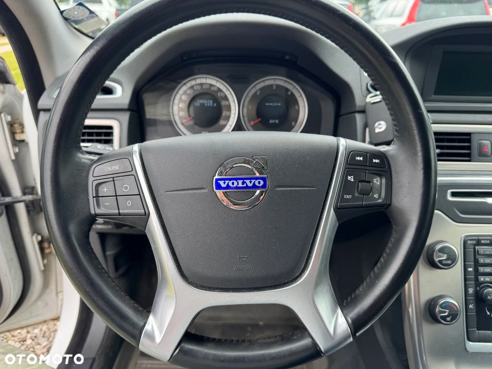 Volvo V70 D4 Momentum - 12