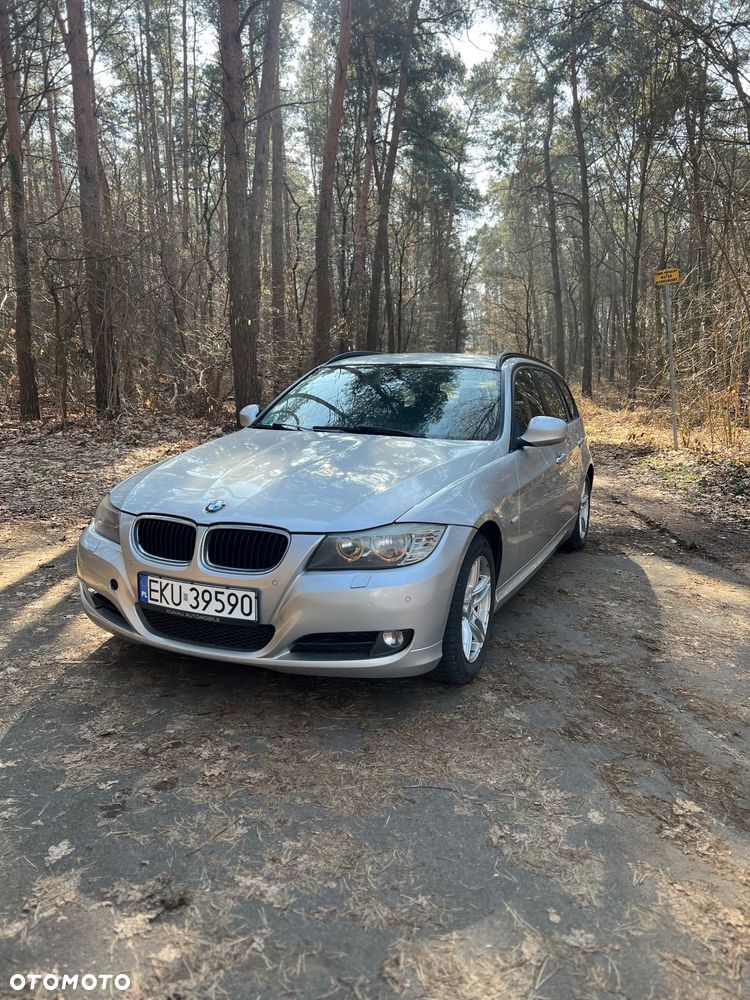 BMW Seria 3 318d DPF - 1