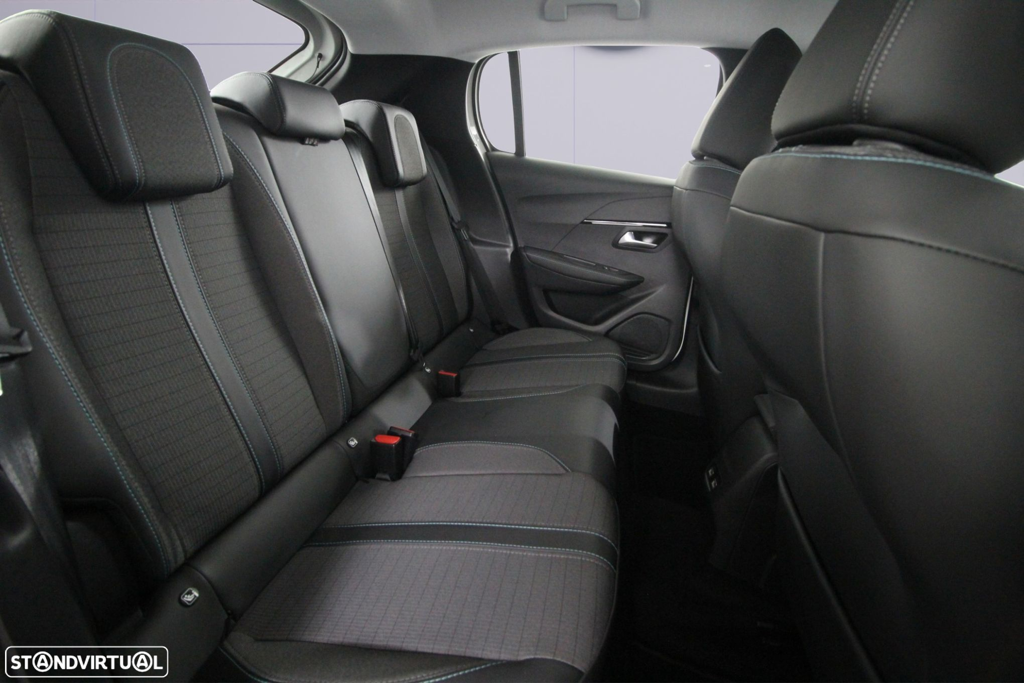 Peugeot e-208 50 kWh Style - 11