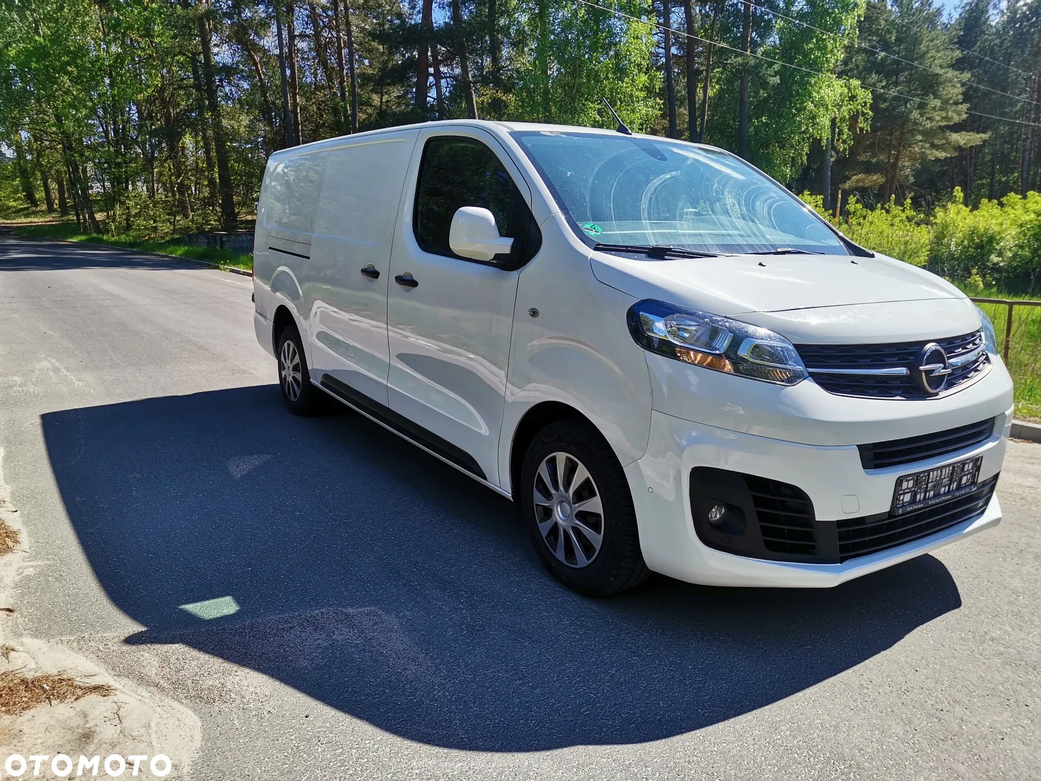 Opel Vivaro Jumpy Expert Proace Scudo - 1