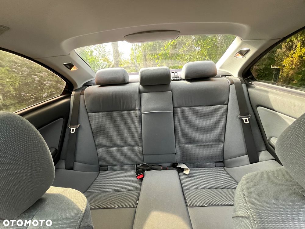 BMW Seria 3 318Ci - 8