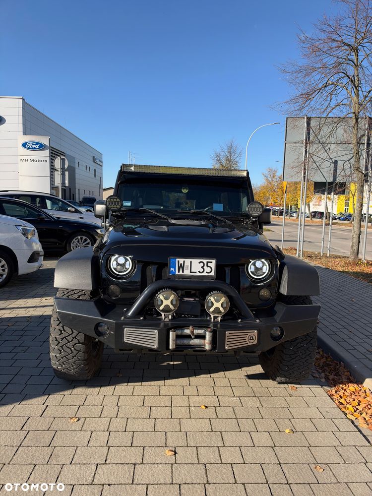 Jeep Wrangler - 4