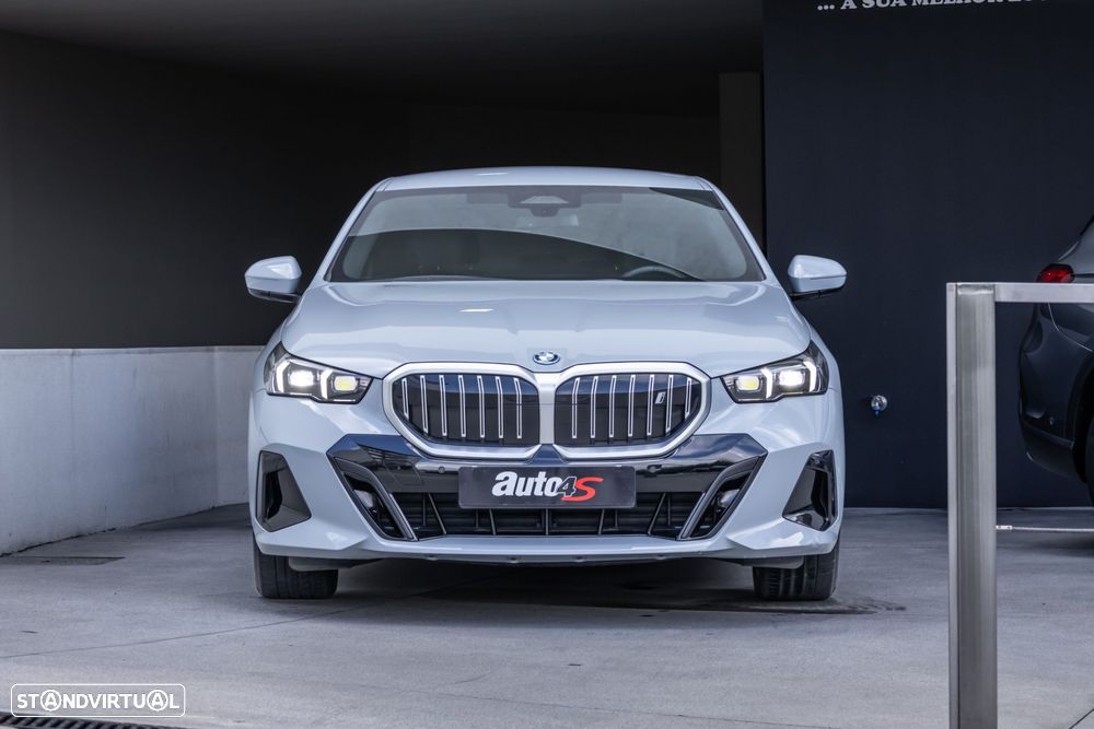 BMW i5 eDrive40 Pack Desportivo M - 4