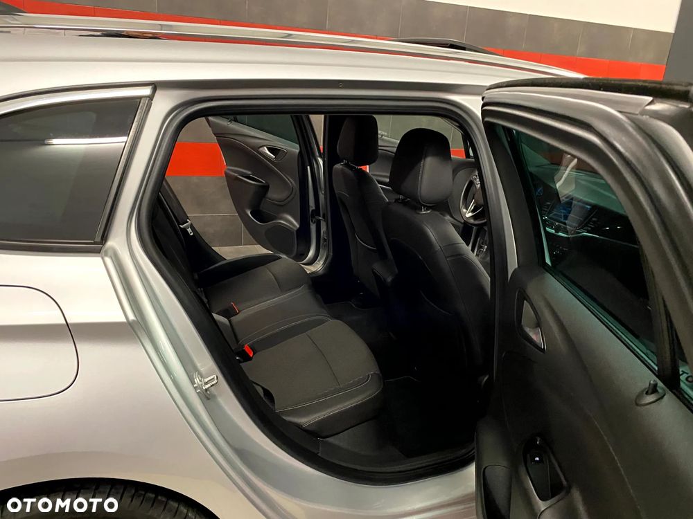 Opel Astra 1.4 Turbo Innovation - 21