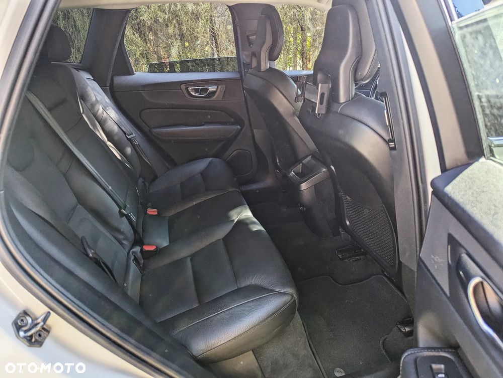 Volvo XC 60 D4 AWD Inscription - 17