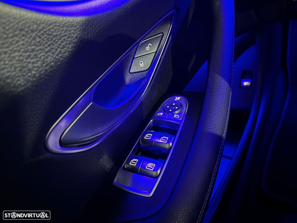 Mercedes-Benz E 220 d Aut. - 25