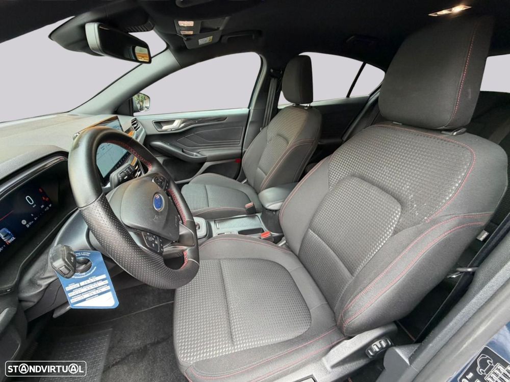 Ford Focus - 10
