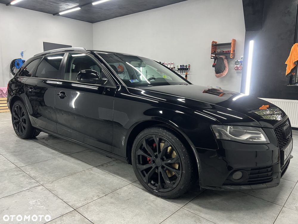 Audi A4 Avant - 1