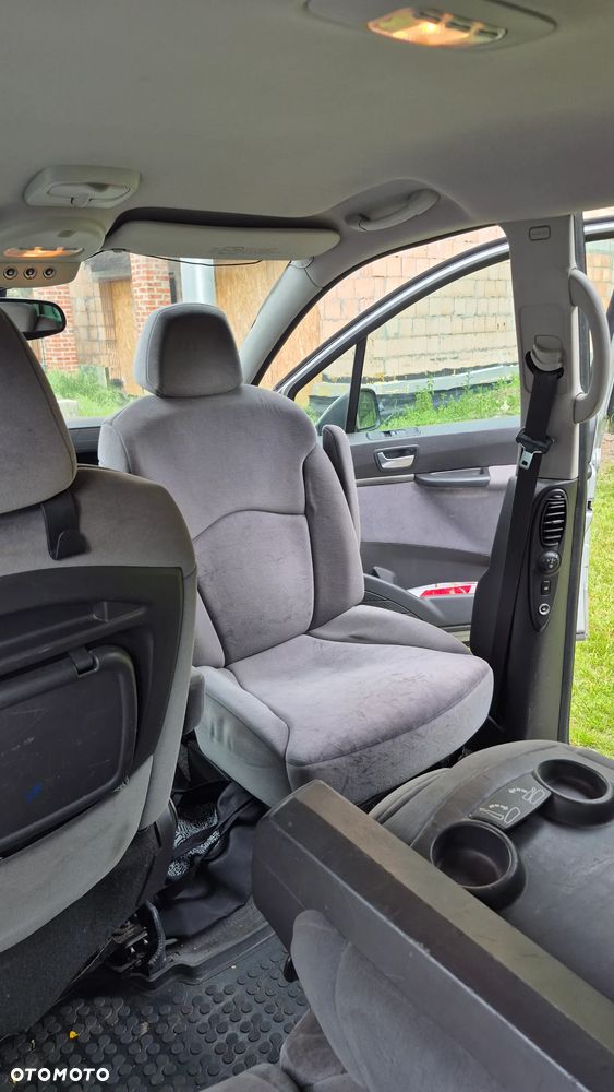 Citroën C8 2.0 16V Style - 9