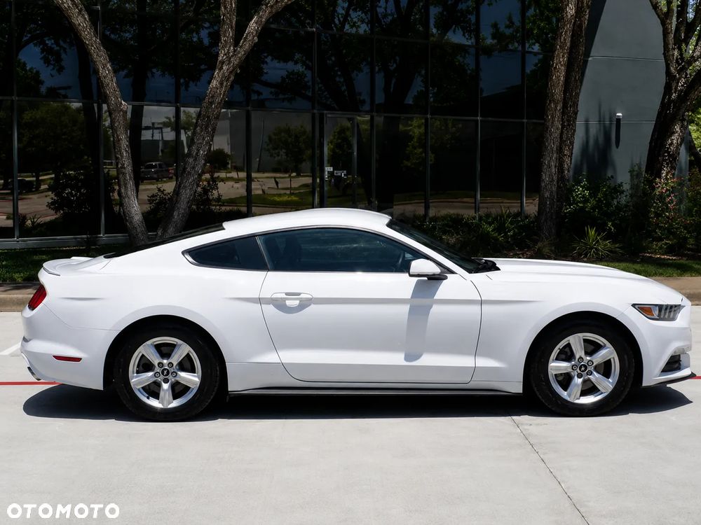 Ford Mustang 3.7 V6 Premium - 3