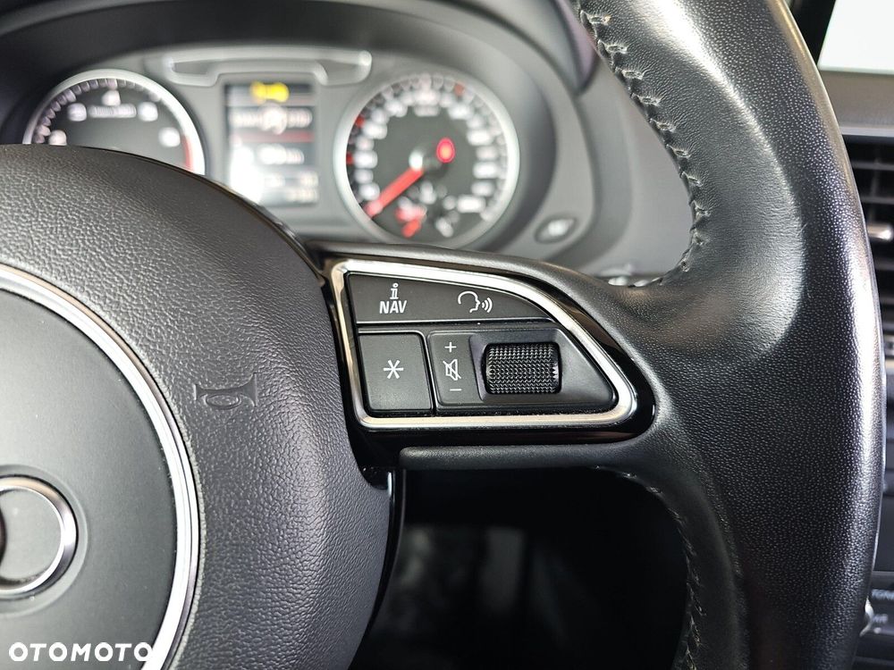 Audi Q3 - 22