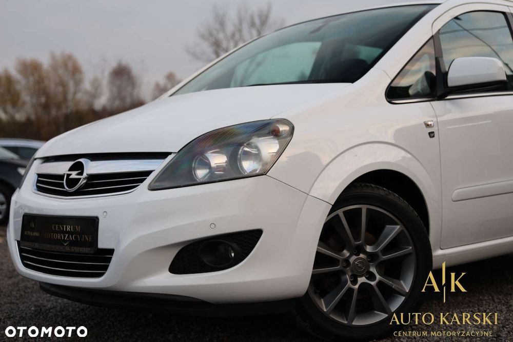 Opel Zafira - 9
