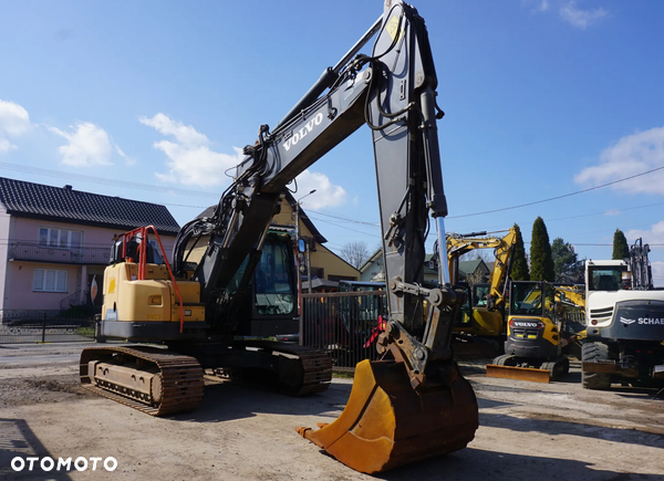 Volvo ECR 235 L
