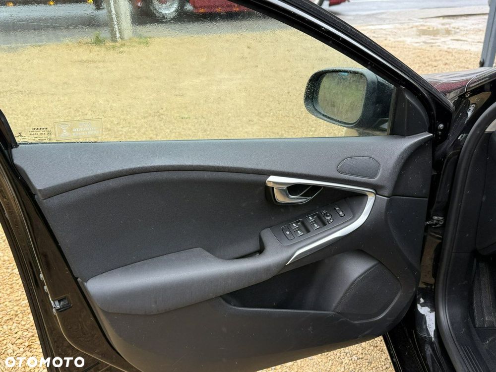 Volvo V40 - 16