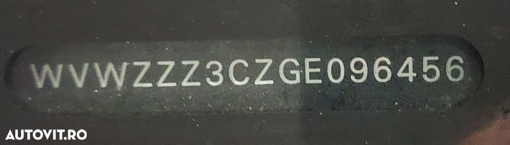 Volkswagen Passat - 24
