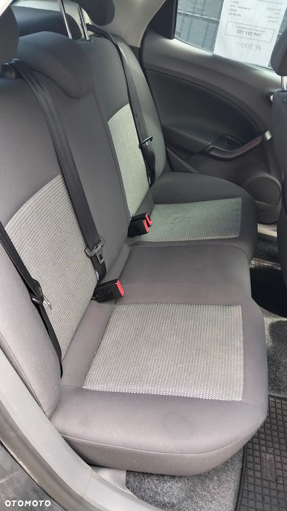Seat Ibiza 1.4 16V Style - 12