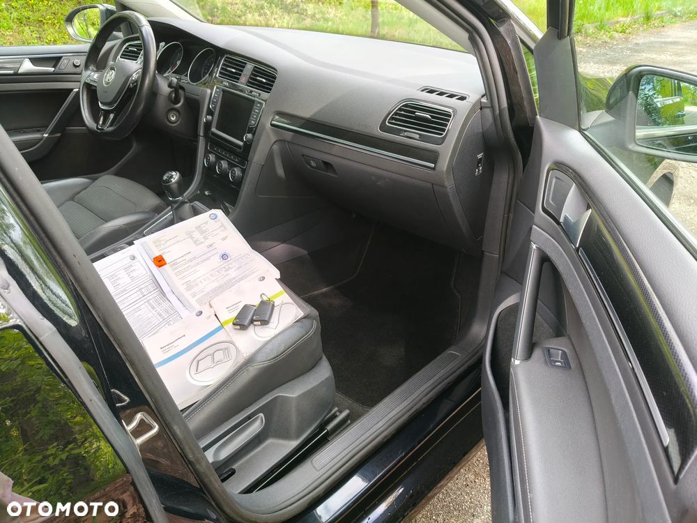 Volkswagen Golf 2.0 BlueTDI Highline - 30