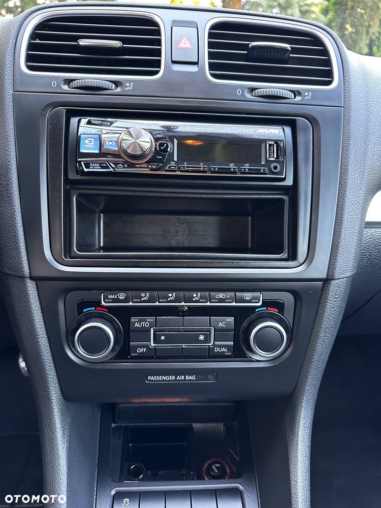 Volkswagen Golf 1.4 Style - 34
