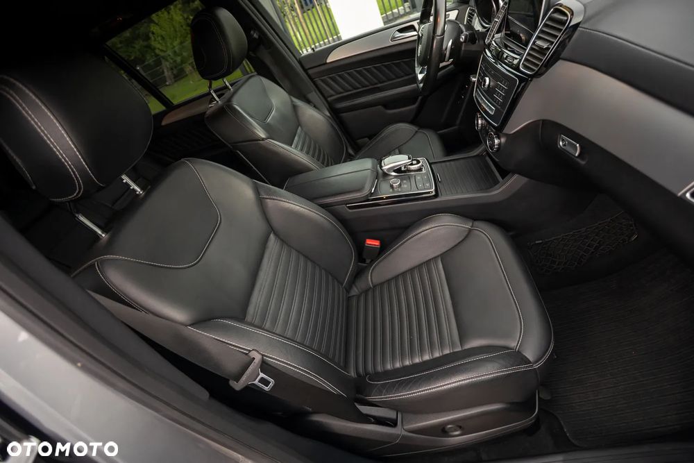 Mercedes-Benz GLE - 21