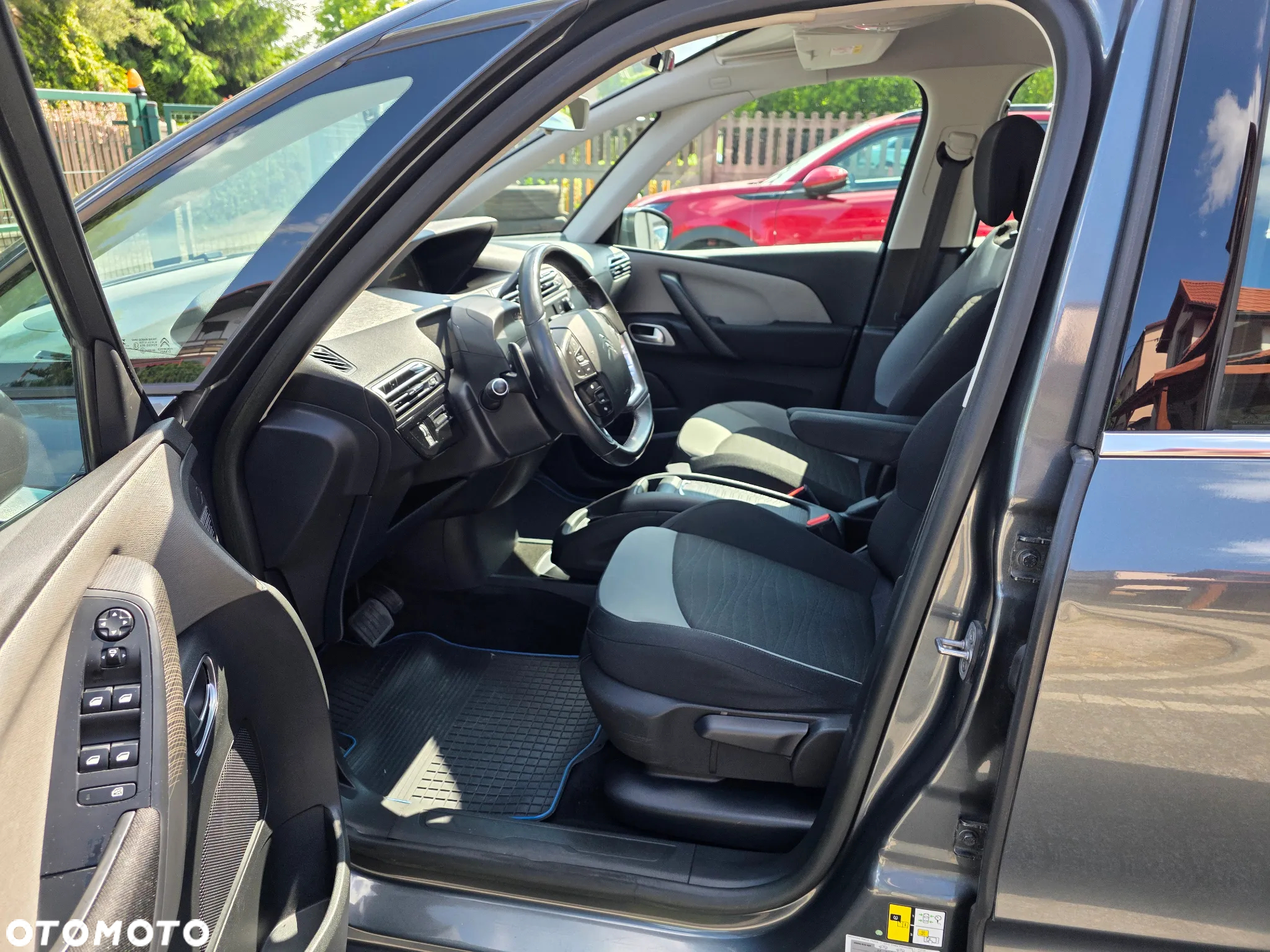 Citroën C4 Picasso e-HDi 115 ETG6 Intensive - 12