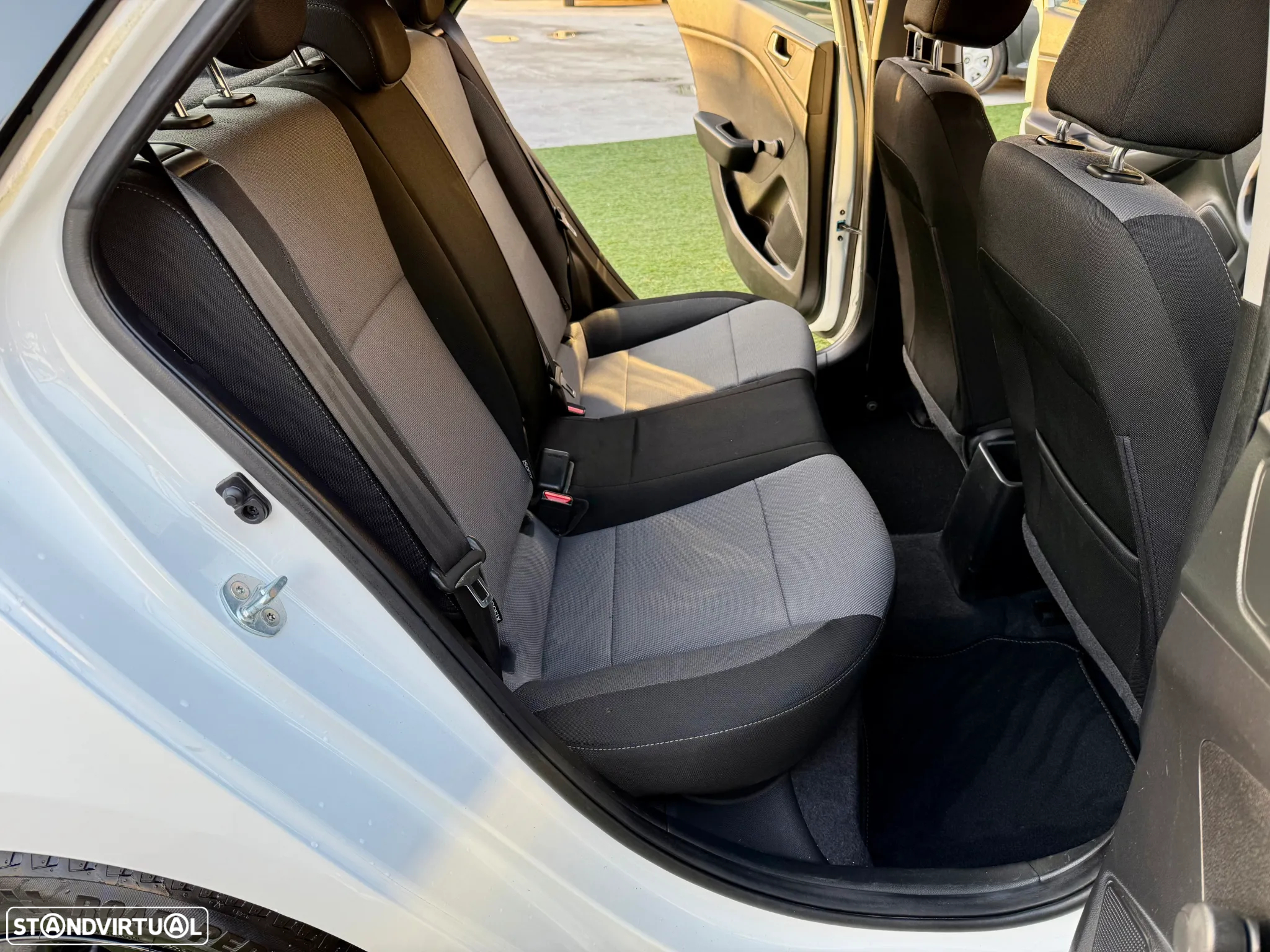 Hyundai i20 1.1 CRDi Blue Access+Bluetooth - 8
